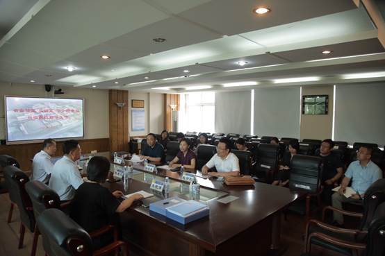 说明: E:\教务处\2023年春季学期\实验室安全\6.27实训室安全现场检查照片\3J7A5253.JPG